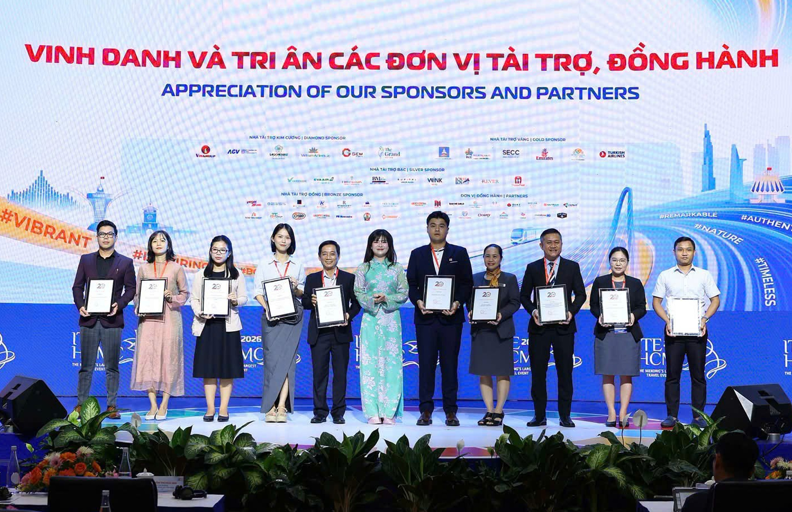 laartisan-tham-gia-hoi-cho-ite-hcmc-2026